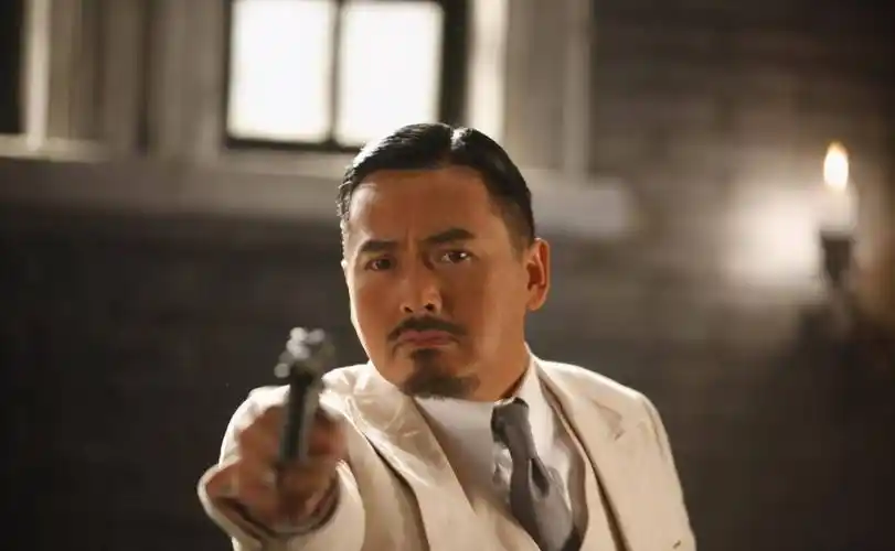 《让子弹飞》幕后冷知识,姜文曾写信邀周润发,拍床戏时清空全场