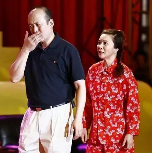 郭达与蔡明的组合早已经成为春晚的一大特色,他们共同出演的《机器人