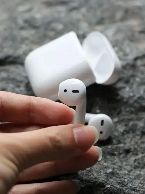 苹果 airpods无线蓝牙入耳式耳机