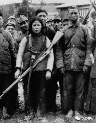 文史| 美国记者眼中的抗日女兵英雄抗战史:足够幸运才能活下来