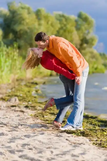 关于单枪匹马的说说-个性说说-爱说说网