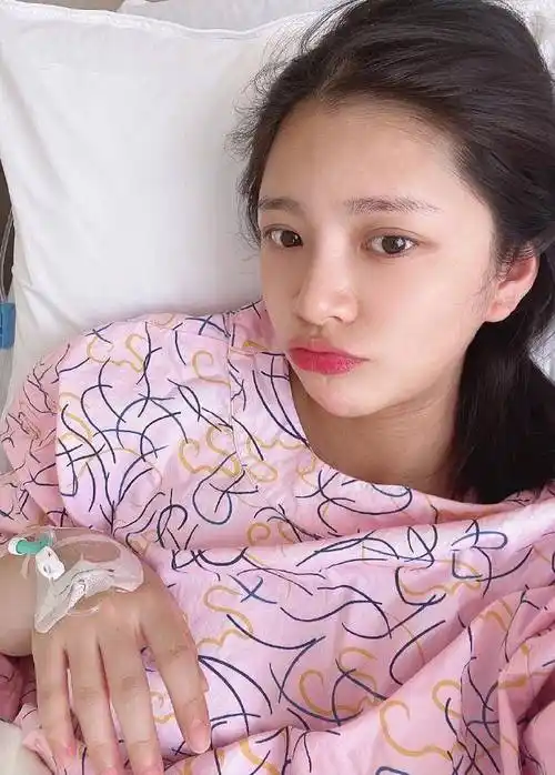 杜淳妻子分享产前细节:坐马桶突然大出血,紧急入院吓得哭了3次_王灿