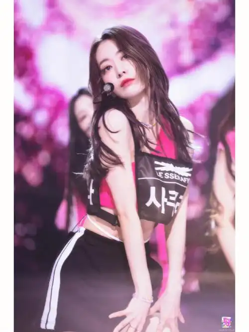 哾良#小樱花宫脇哾良#lesserafim#lesserafim#lesserafim#izone#izone