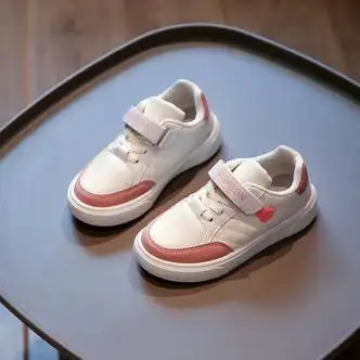 特步女童运动鞋软底板鞋春秋季新款轻便休闲鞋可爱校园童鞋小白鞋粉色
