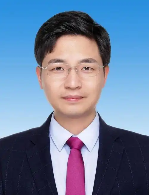 张桥成江苏13个设区市最年轻副市长