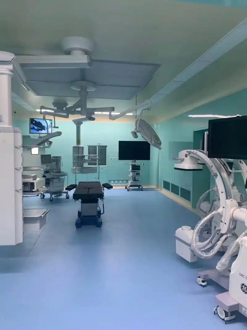 搬来同事们的拍的新手术室的照片提提精神身在方舱的我干着急干瞪眼