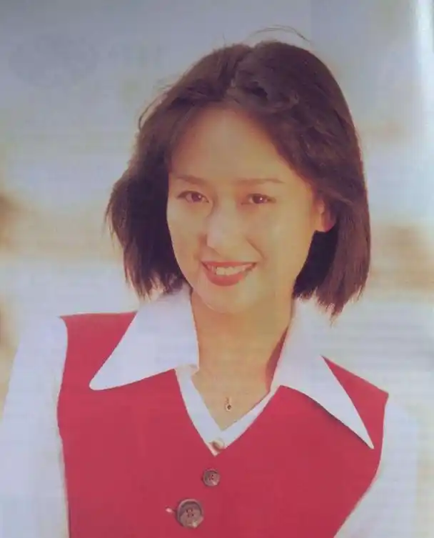 "第一青衣"左翎,一婚被前夫嘲讽不顾家,二婚嫁富豪恩爱22年_婚姻