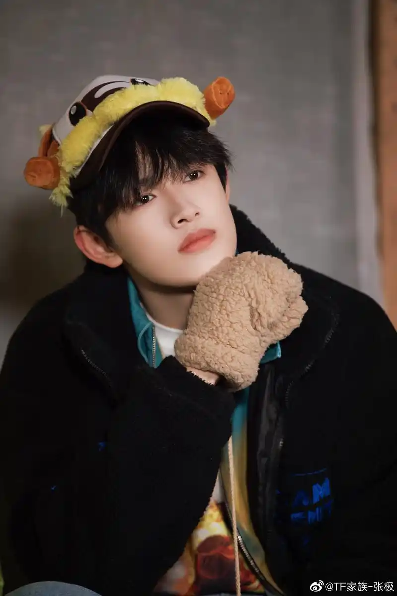 张极,2007年2月3日出生于江苏省常州市