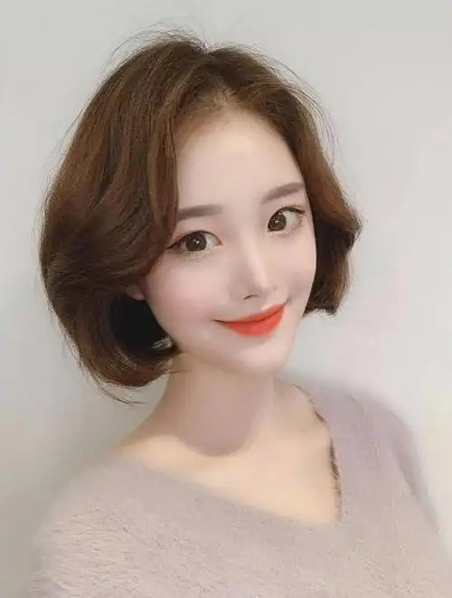 40岁以后适合什么发型试试这几款烫发减龄气质又好看