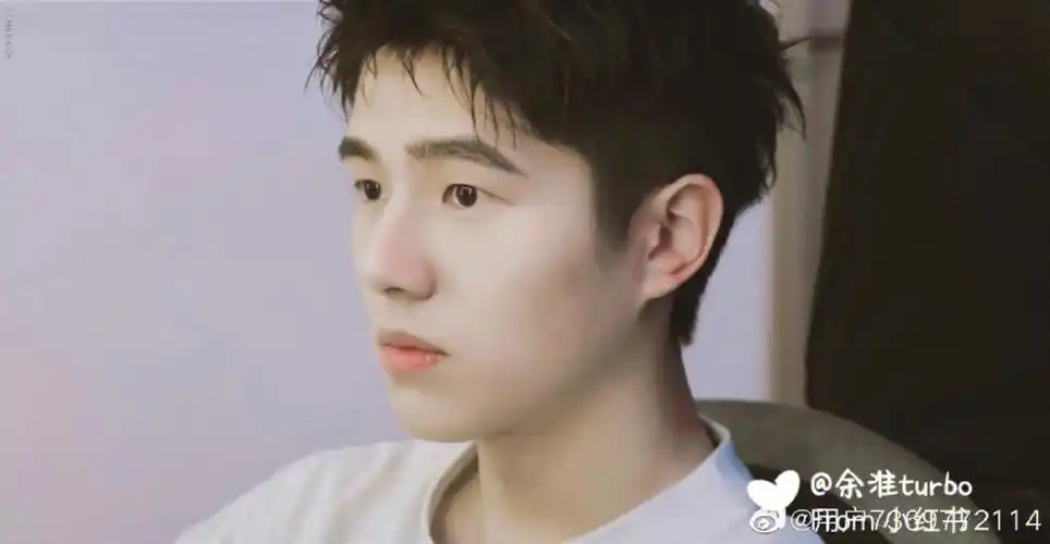 用最后一张图让昊然祝福我逢考必过吧#刘昊然  #人间理想刘昊然  #好