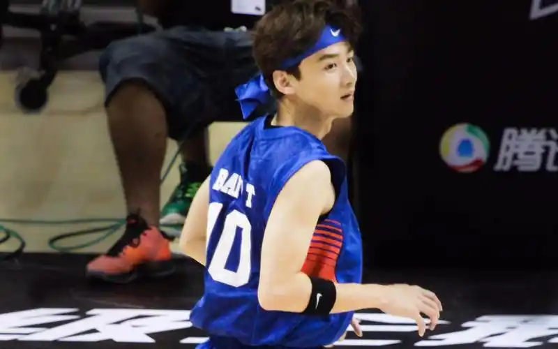 【白敬亭】打篮球合集_哔哩哔哩_bilibili