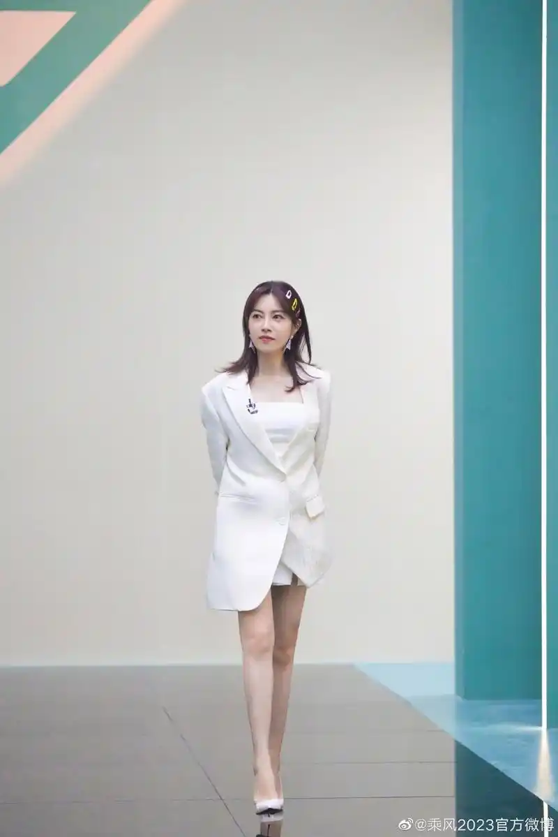 徐怀钰#乘风破浪的姐姐 #我的宝藏女孩 这个夏天跟徐怀钰一起 - 抖音