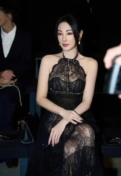 张雨绮"胸"悍的人生,性感的身材,火爆的脾气,绮姐是女王!