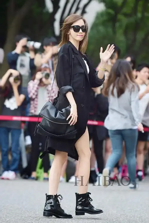 少女时代组合成员林允儿9月11日韩国kbs电视台外明星街拍:录制《music