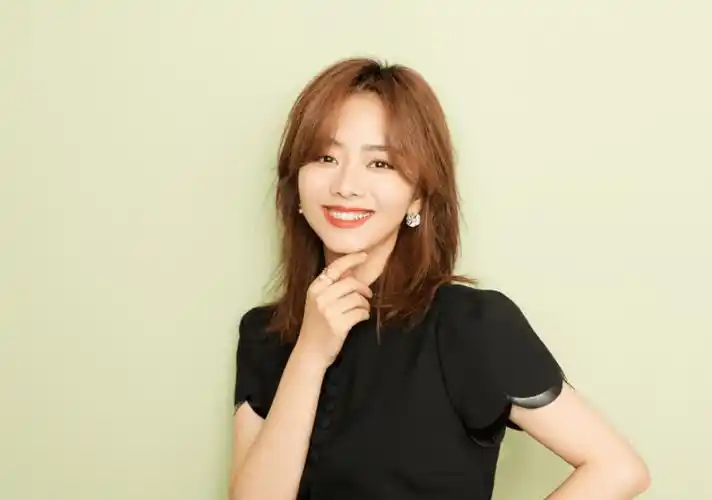 演技被章子怡嘲讽 ,如今30岁逆袭成最佳女演员_谭松韵_获得了_郑爽