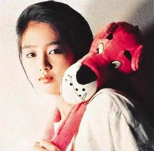 朱丽倩美貌明显褪色朱丽倩资料图片朱丽倩年轻时倾城美貌