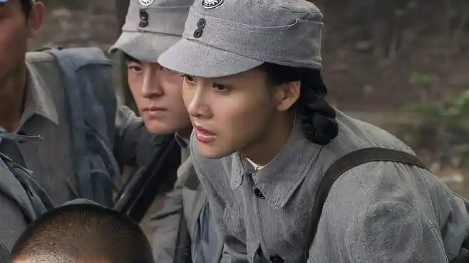 神枪:部队行军途中,怎料偶遇鬼子阵地,直接从背后突袭-影视综视频