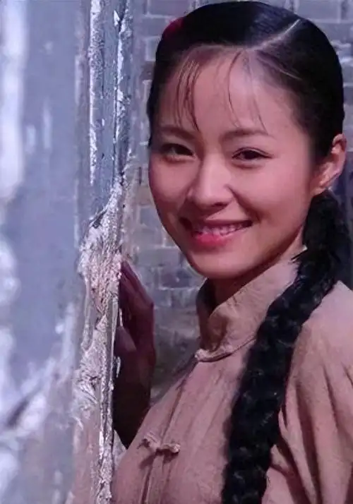 文艺女神江一燕演员身兼摄影师从小舞蹈天赋惊艳