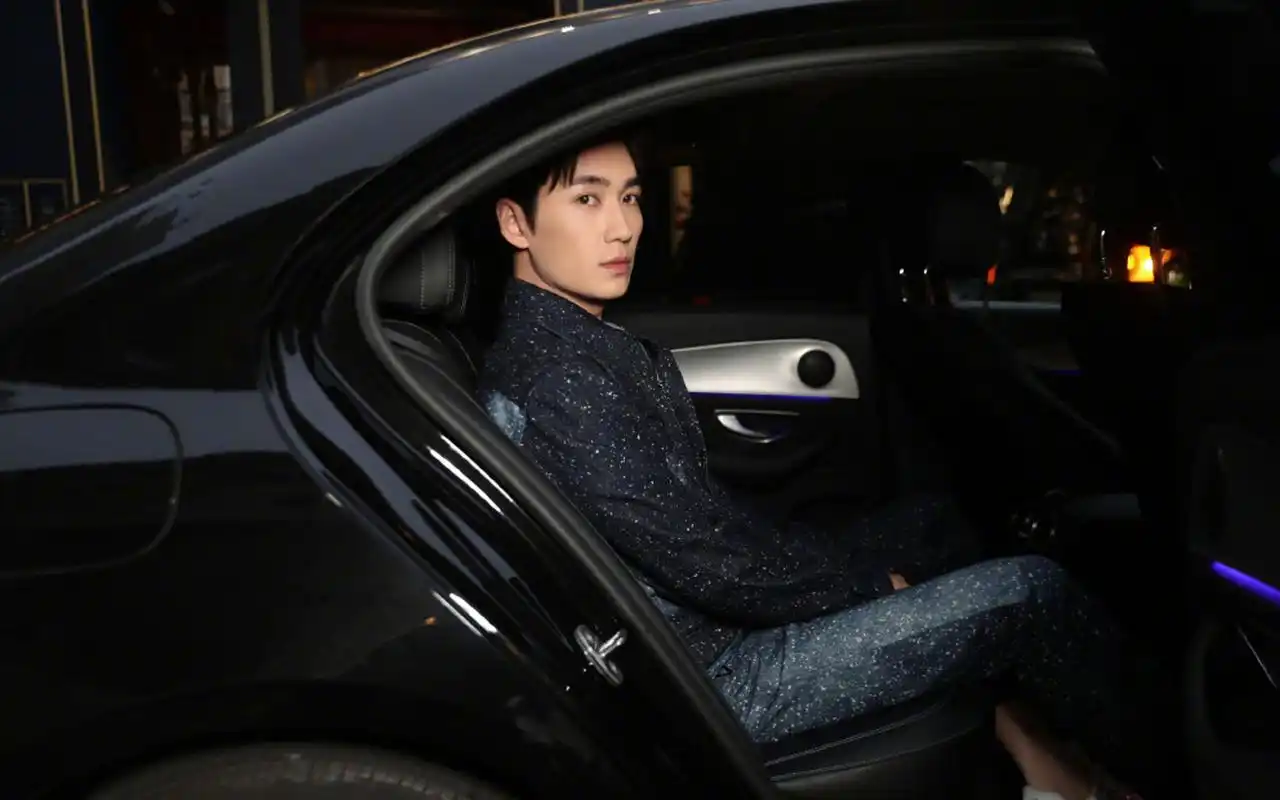 朱一龙魅力写真图片桌面壁纸