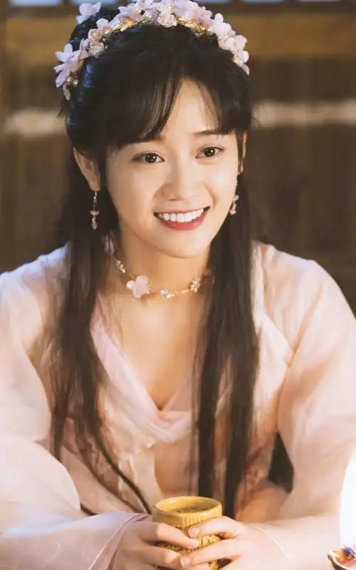 《绝世千金》里的郑湫泓真是太美了,看了她才知道什么叫清新脱俗