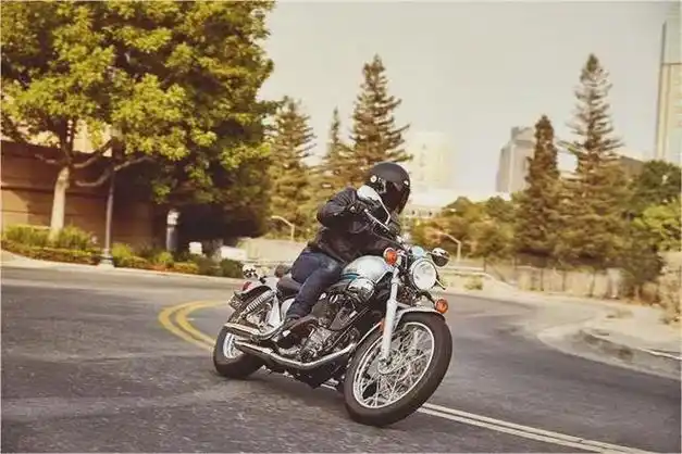 雅马哈太子车xv250如果能复活,必将是同级爆款,外观太经典了