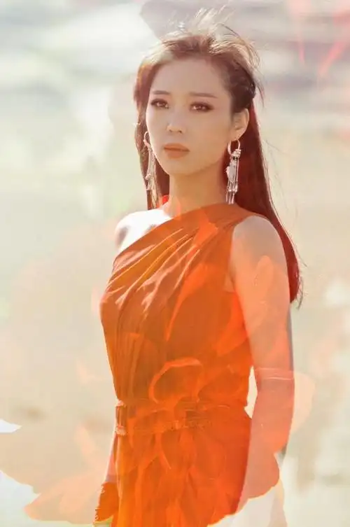 云朵和刀郎关系好吗 18岁时拜刀郎为师(2)