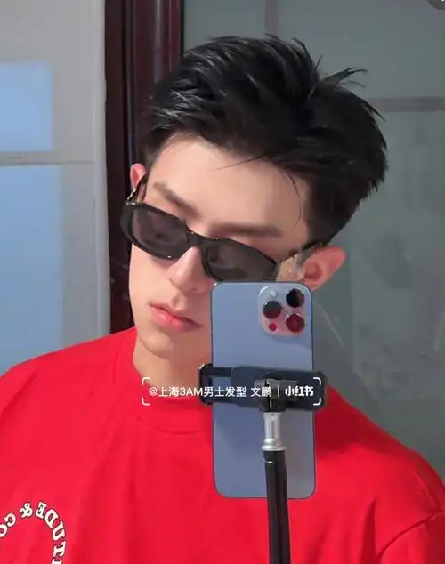 男孩子轻熟风37开侧背男士短发男生背头