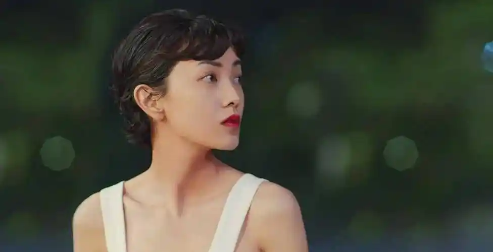 电影《喜宝》口碑滑铁卢,这锅不该郭采洁背,也浪费黄龄唱片尾曲_原著