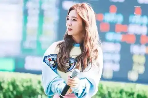 为什么那么多人要捆绑red velvet 的irene 跟防弹少年团的v?