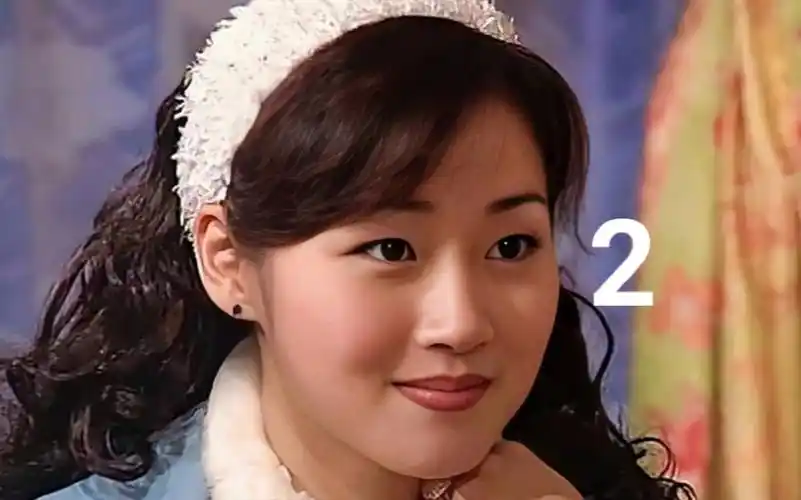 马小玲和闺蜜珍珍前往日本做清洁生意