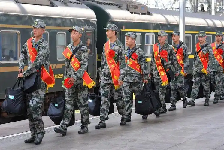 专科生参军算"大学生"入伍吗?出人意料的福利,堪称专科生福音