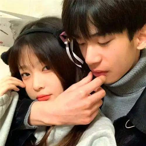 情侣头像2023最新版配对图片