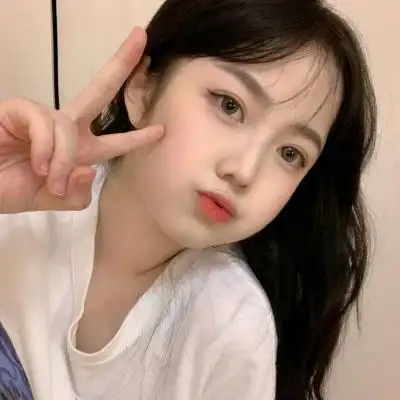 长发一人多张女生头像 17岁女生头像同一人可爱