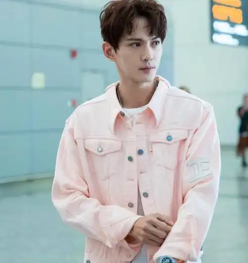 当看到徐正溪官宣退圈后,我才明白易烊千玺说的那番话|戚薇|模特|老戏