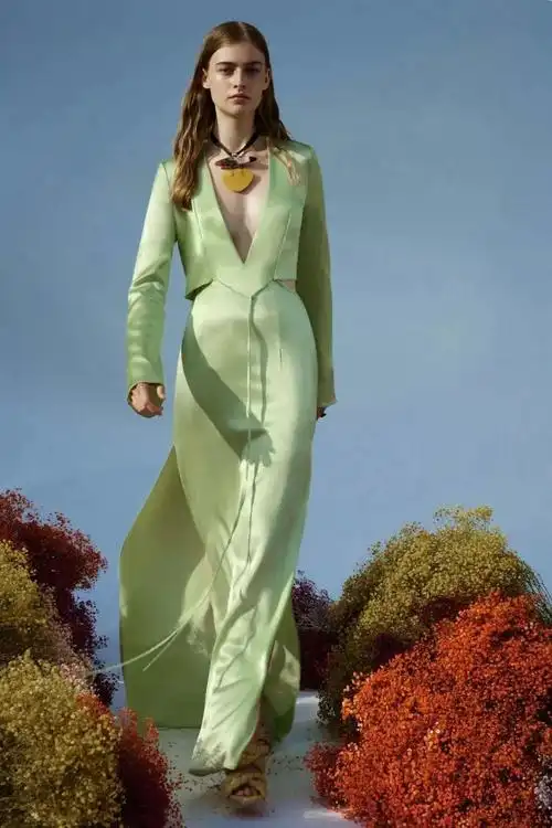 流行色彩丨2021春夏女装色彩流行趋势大汇总!