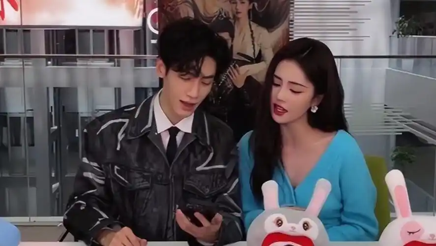 长月烬明罗云熙白鹿合体男方长肉明显女方状态掀起热议