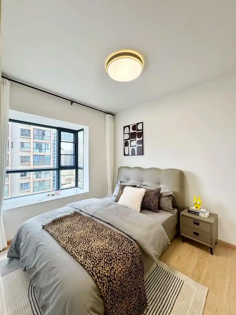 天花板好看的装修 #阳光卧室 润城3房两卫精装送家装家俱