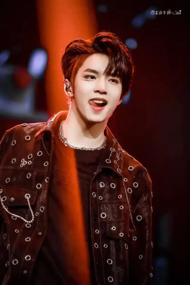 狼王出征  寸草不生#刘耀文 #狼崽刘耀文 #小狼崽  - 抖音