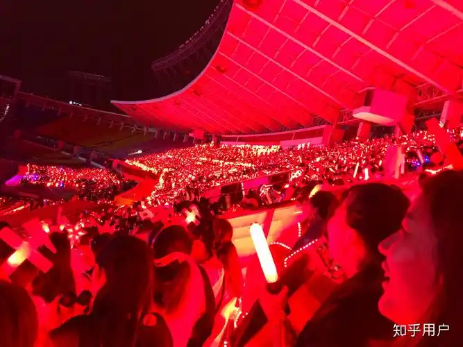 如何评价tfboys易烊千玺四周年粉丝应援红海?