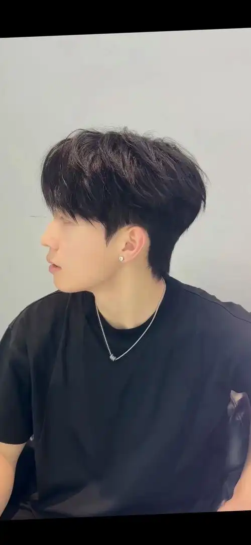 学剪帅气男生头