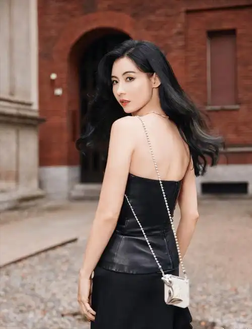 张柏芝顶级骨相!美照一出,网友瞬间霸屏_成为了_女神_外貌