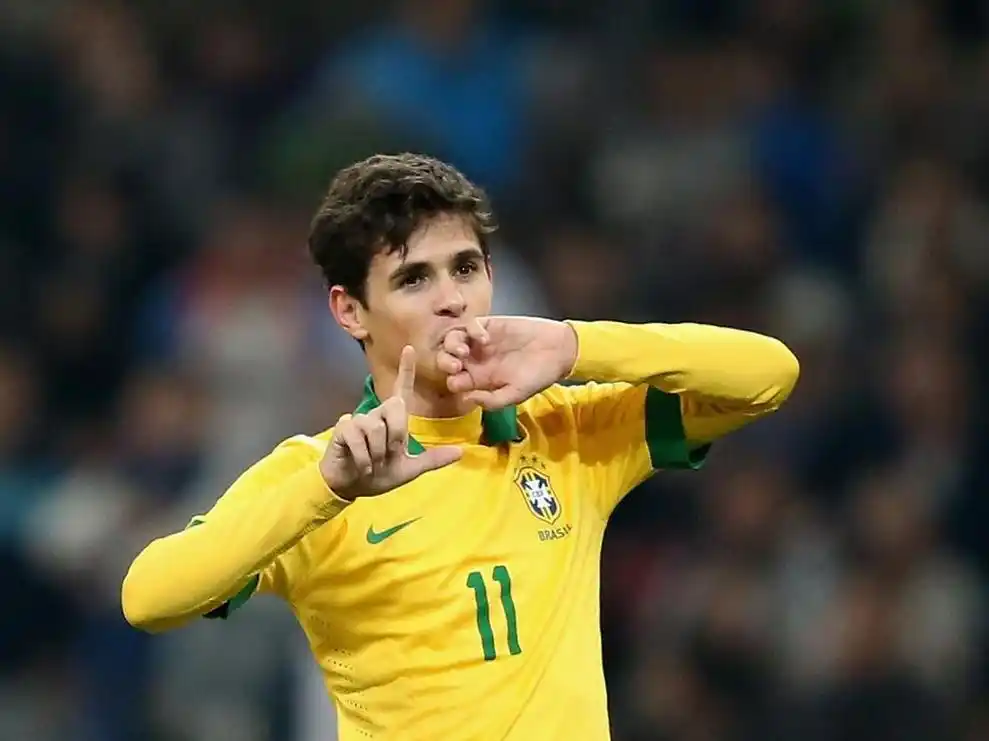 奥斯卡想留在切尔西,转会恐成肥皂剧!