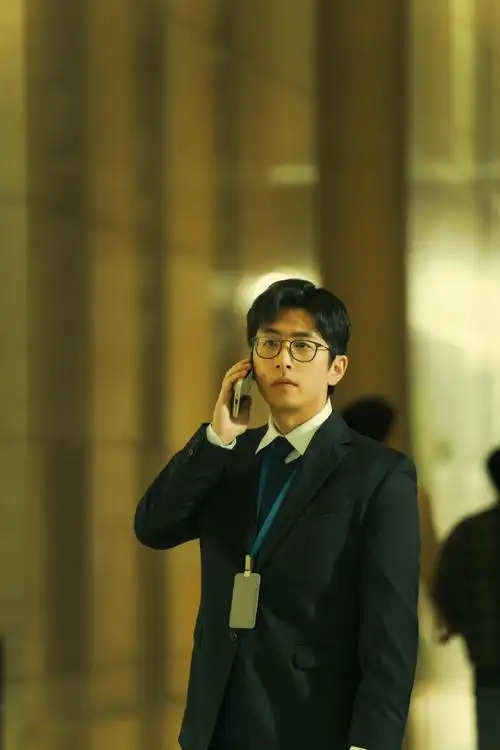 我那勤恳上班的老公马杰