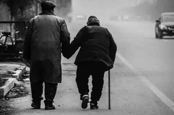 所有人,温情征集"最美父母合影"