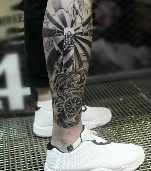 小白鞋男生小腿部黑白图腾纹身图片 - 纹身秀