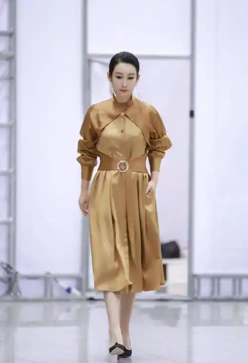 回顾秦海璐怀孕时小叔子公公相继去世生娃对婆婆好的亲妈吃醋