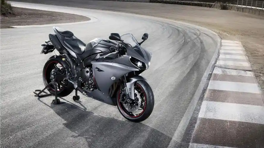 雅马哈r1摩托跑车壁纸