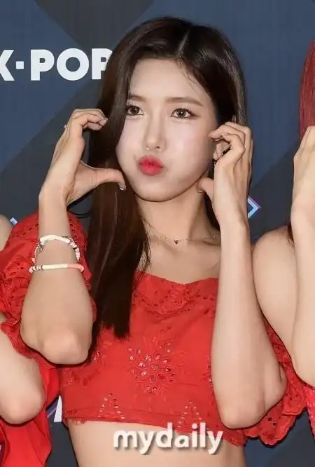 宇宙少女南多愿患焦虑症将暂停演艺活动专心静养