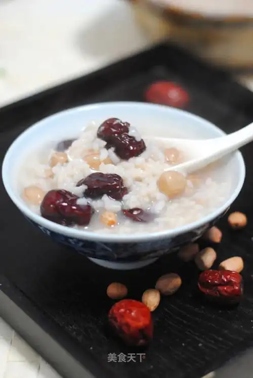 红枣花生养生粥