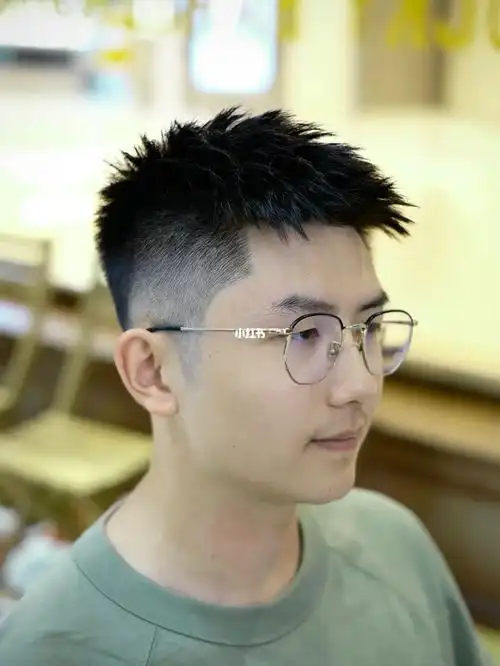 男士短发